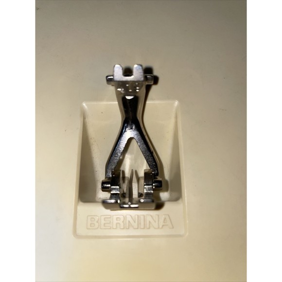 Authentic Bernina 419 Tailor Tack Presser Foot Old Style fits 730 830 801 900 - Picture 6 of 6